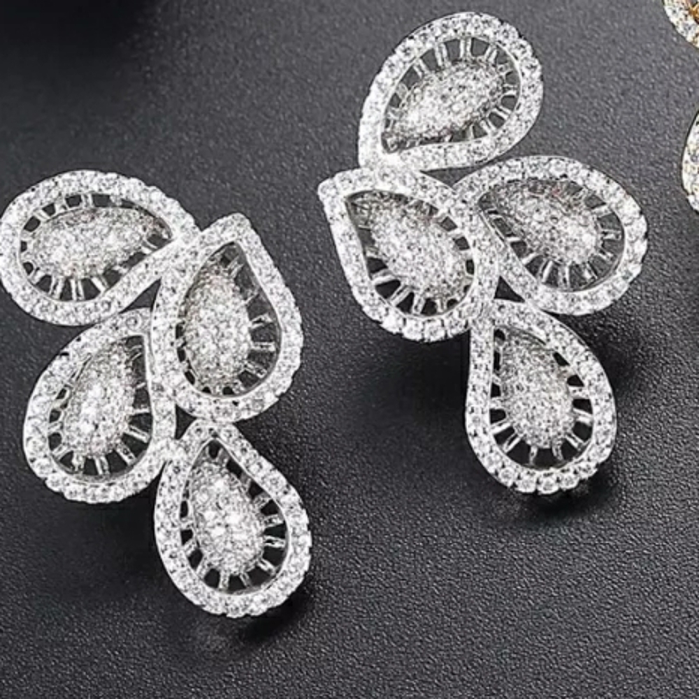 Zirconia drop leaf earrings